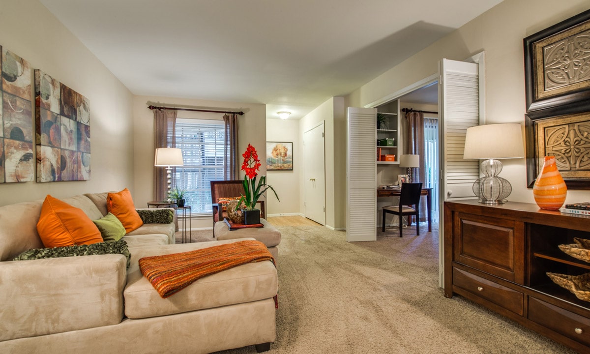 Gallery 23 | Colony Oaks Bellaire Appartments