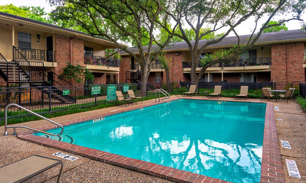 Gallery 4 | Colony Oaks Apartments in Houston