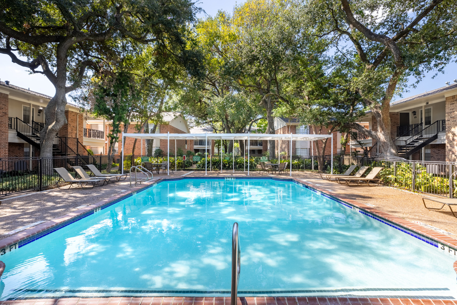 Amenities 5 | Colony Oaks Bellaire Appartments